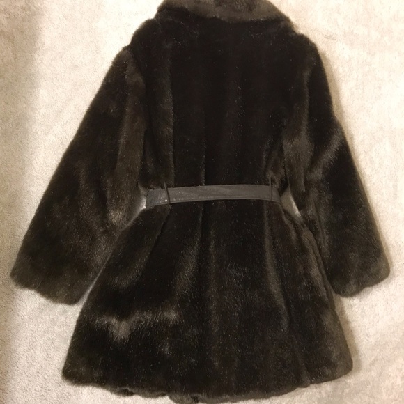 ILGWU faux fur coat - Picture 2 of 7